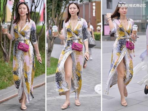 “油漆”全开连衣裙，五颜六色很是出彩，其实身材才是最美的！