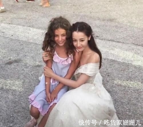 【婚纱】郭碧婷的浴球婚纱,热巴的星空婚纱,都输给了baby的风铃婚纱