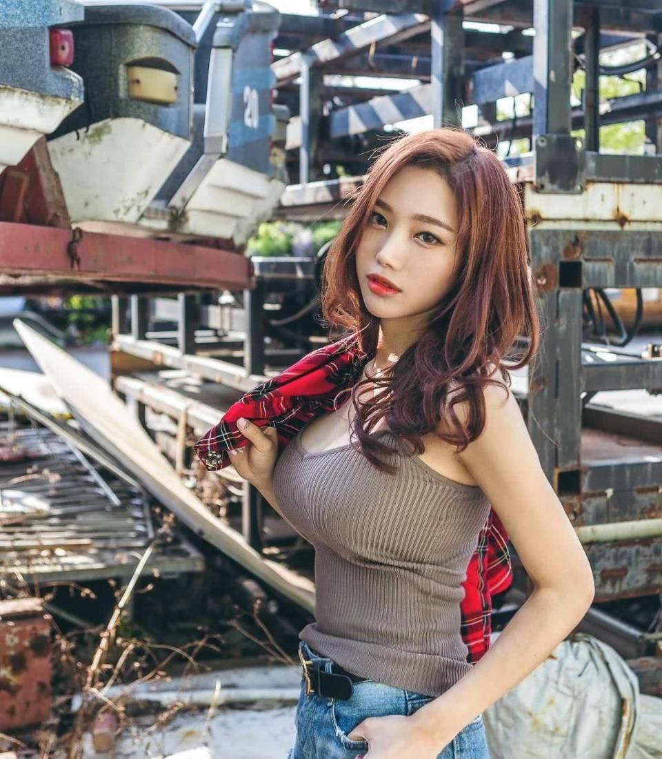 韩国姑娘坚持健身2年，拥有令人窒息的身材，成为了模特界的宠儿