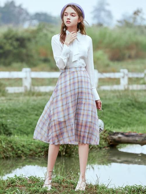  『女人』女人就这三个年龄段，你在什么样的年龄段穿什么样的衣服，才会美