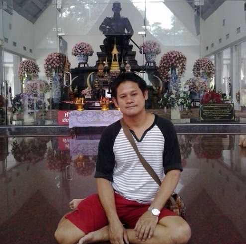 泰国男子网上晒自己“尸体照”让妻子打电话给亲友骗丧葬费