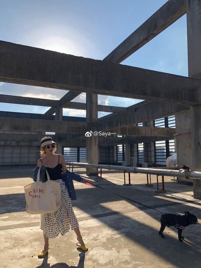 网红saya至今不悔改，孕妇吃药保胎，她小号发声:自有贵人扶