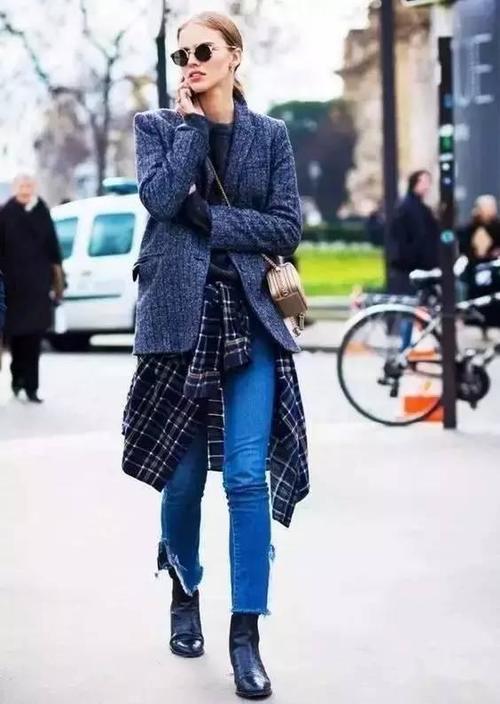 蔡依林穿开叉裙，白百何穿开叉裤，露腿才时髦啊！