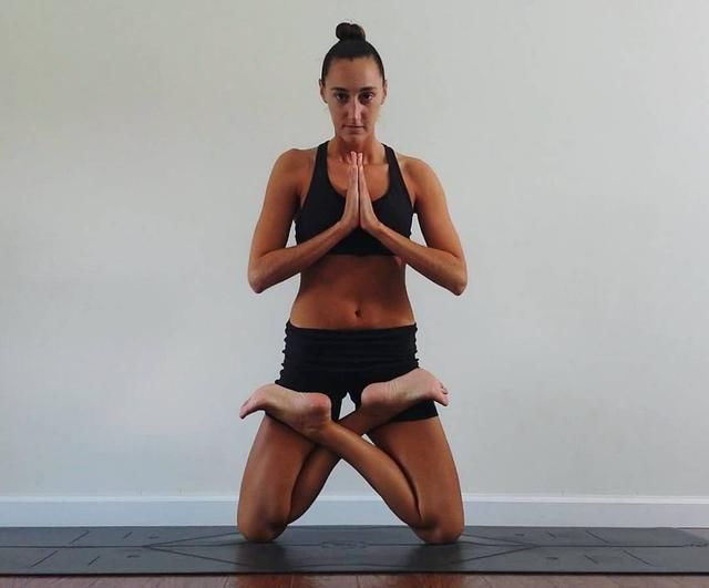 培养气质，练瑜伽的女孩绝不认输！