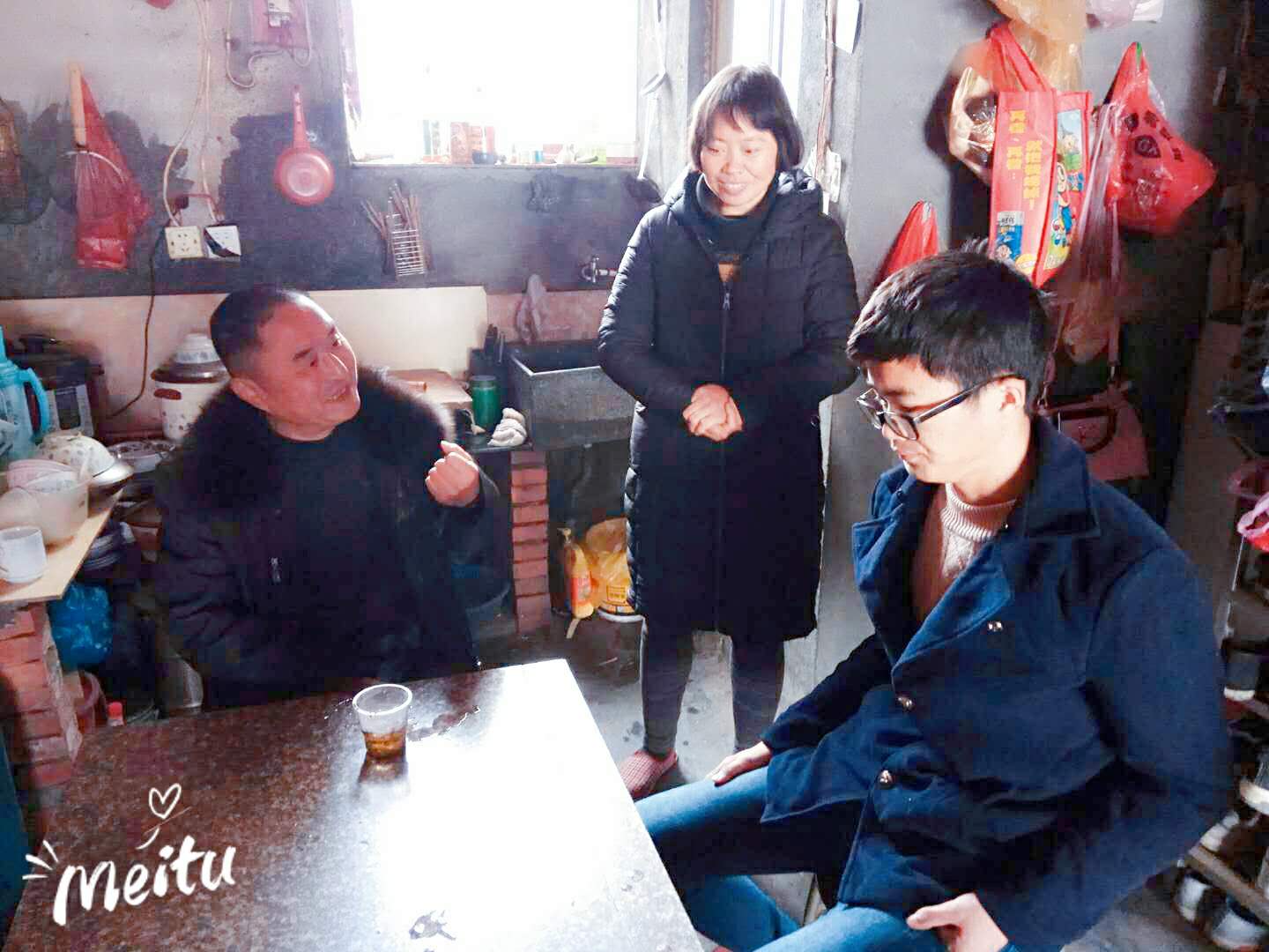 家访扶贫两不误 心系学子暖人心--朱熹中学开展