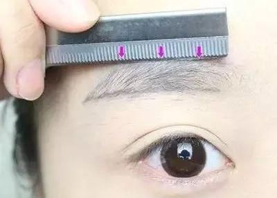 “修眉+画眉” 眉妆美哭你，超适合圆脸、方脸、大脸女生!