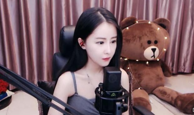 mimi兽碰瓷摩登，没偷明白!排行榜乱套!摩登自称抵抗力强对于黑粉