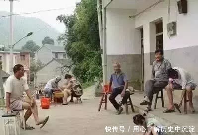  新房@不在农村住了，为什么很多人还要回老家盖一栋新房？