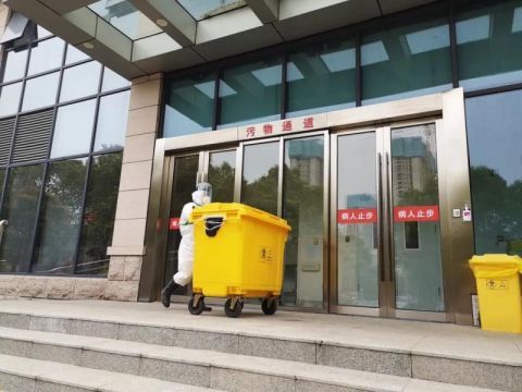  「处置」40吨→峰值247吨，武汉新冠肺炎医疗废物应急处置80天