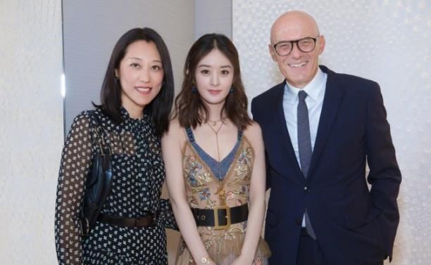 画风突变，赵丽颖化身性感小天使，Dior迪奥功不可没