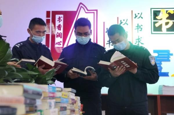  『亚东』西藏亚东出入境边防检查站图书室正式对外开放