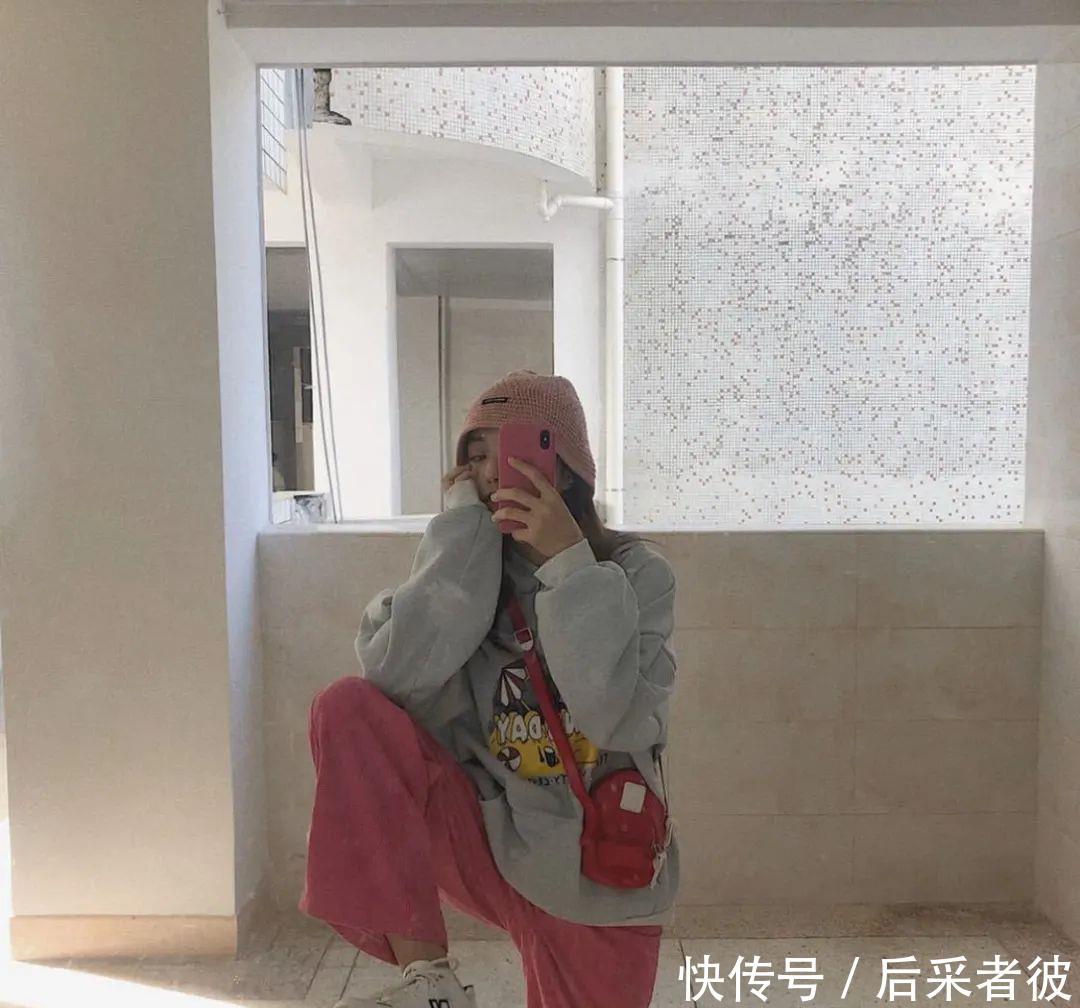 「春天」春天怎么穿卫衣才时髦?不如跟着这些街拍潮人学搭配!