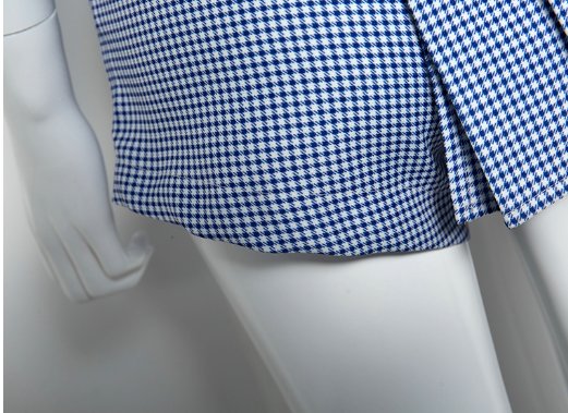 女人千万别穿平角裤，防走光超短裙裤超流行，蹲起自如不尴尬