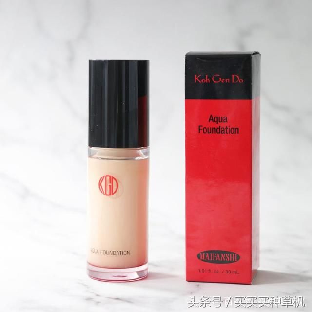 浮粉起皮到不敢化妆，那是因为你没有这五支干皮最适合的粉底液~