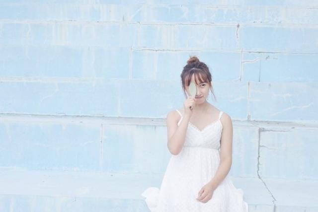 『美女』街拍校园美女,迷人的小妖精