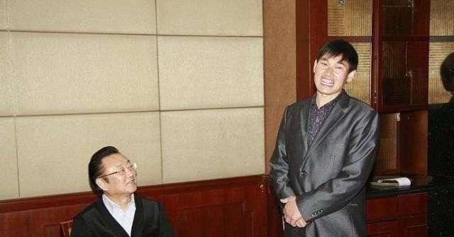  『蒋大为老师』蒋大为手撕朱之文，靠炒作的骗子，农民歌手成不了艺术家