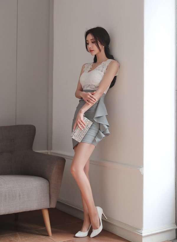 加斯顿清爽刺花拼接美裙