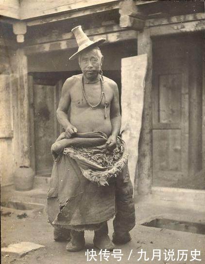  #清末#一组清末时期的高清老照片，反映出当时当地的生活