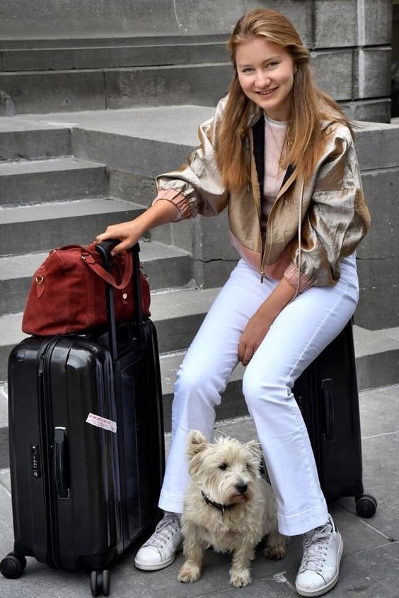 伊丽莎白公主将成为首位比利时女王，颜值爆表成众人焦点!