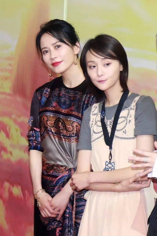 都说俞飞鸿许晴是不老女神，但51岁的她比她们还更显嫩!