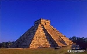 世界上最大的水下洞穴——伯利兹大蓝洞