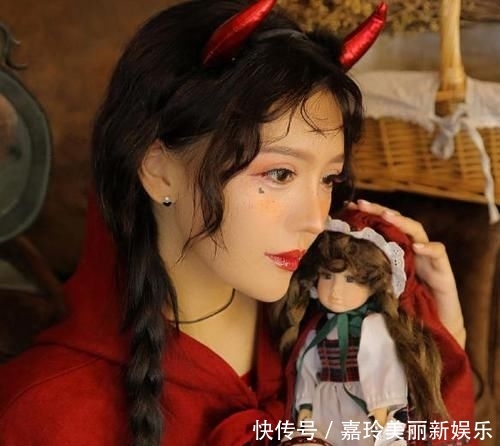  『线条』连衣裙：早春必入的裙子，保暖之余还展现出迷人的线条