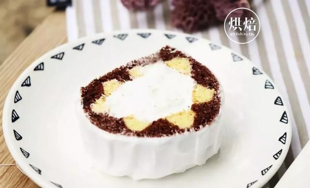 『蛋糕』印花蛋糕卷太难?教你一招简单做出美美的内花蛋糕卷 切开见惊喜