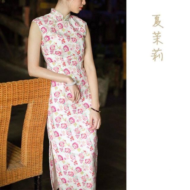 20多岁的女孩适合穿旗袍吗？