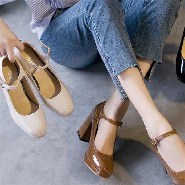 平底鞋舒适，但优雅气质还得是高跟鞋，这几款真的很美了