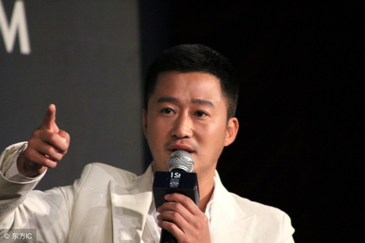 吴京说:女生不要那么轻易的进入娱乐圈，这几张照片印证了这句话