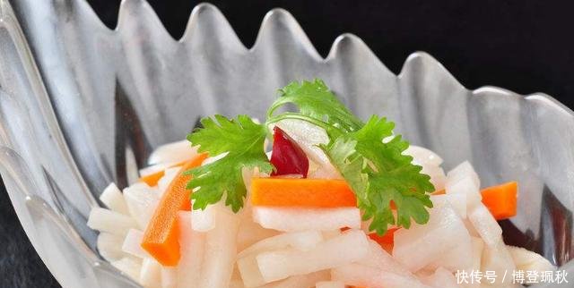 韩国游客来中国旅行,回国后,直呼那里的人太“傻”了