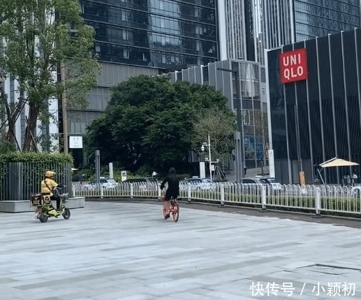  矗立@广东深圳：寸土寸金的城中心，矗立一座祠堂，谁拆就把他公