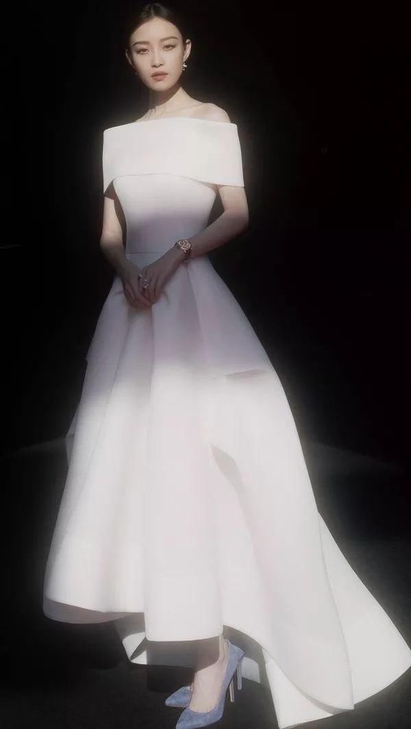 又被张雨绮美到了!雪莉为了瘦这么拼?