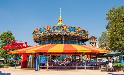 广西第一工业城市，经济曾经好过南宁，现为三线，长年游客稀少