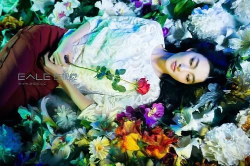 必收藏！百张女孩与花摄影作品！-右视觉十周年饕餮视觉盛宴。