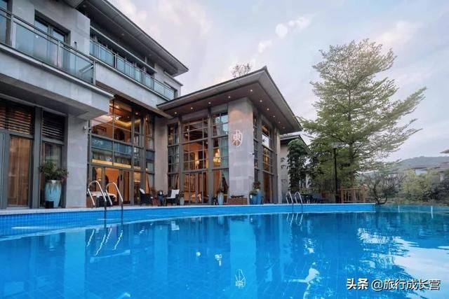 在价值几千万的奢华真温泉别墅开趴是什么体验？堪比“小时代”