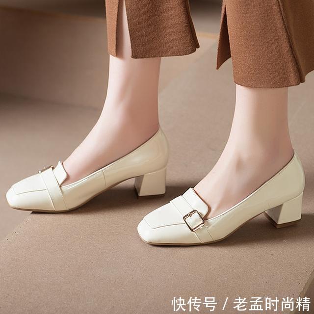 『复古』高跟鞋还是粗跟的好,复古时尚又舒适