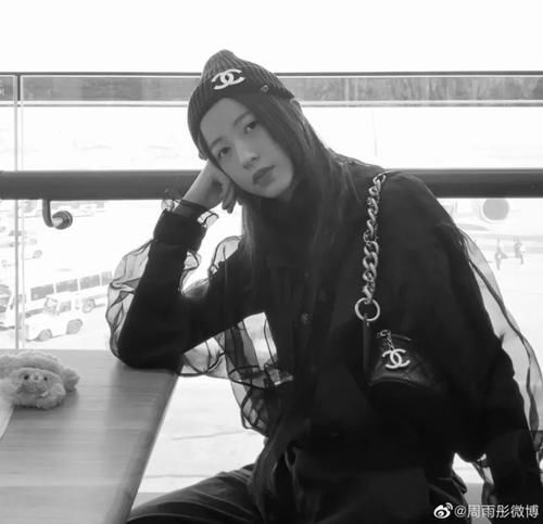  [时髦]春风十里不如你 | 粗链条包，硬核时髦到不行