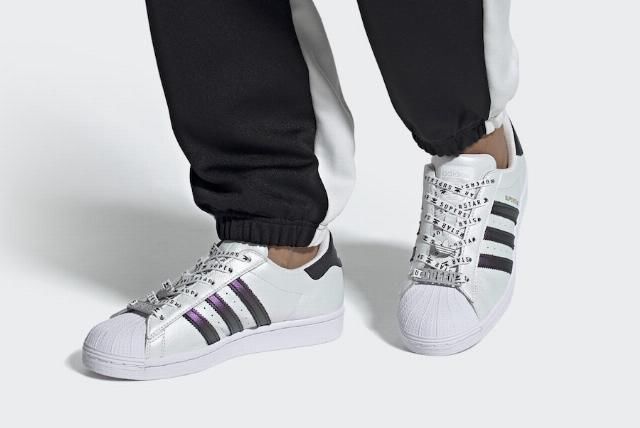  【adidas】电光紫点缀！贝壳头 adidas Superstar 新配色下月发售