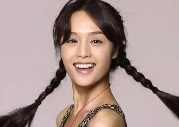 影帝@17岁上央视春晚，最红时嫁个“外卖员”，今老公被她塑造成金马影帝！