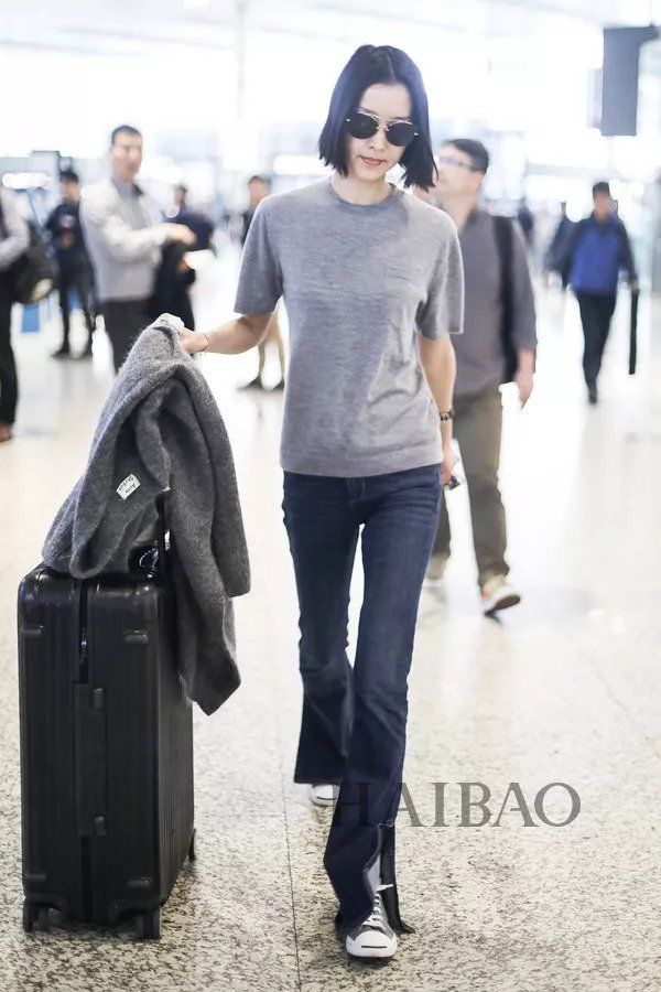 国模| 刘雯走起日系清新风，杜鹃依然气质范儿十足!