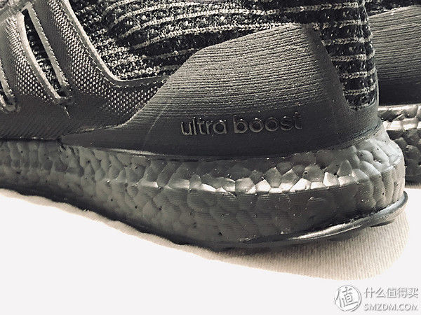 几款热门boost跑鞋展示