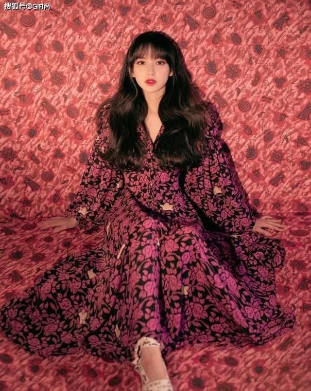 『身穿』选条清新的碎花连衣裙 优雅又有女人味 小仙女范十足