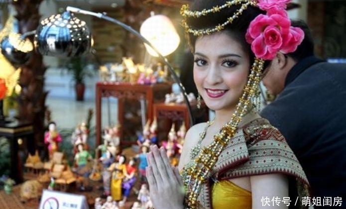 为何泰国的沙滩上有很多美女拿着毛巾?导游直呼:那是“陷阱”