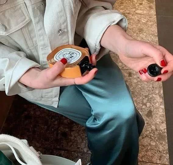  [夏季]明了解这种夏季彩妆产品是来赢利的，但還是想购买！