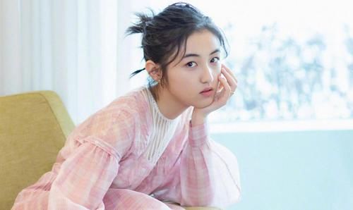  『苹果肌』为“素颜”而生的女孩长什么样？干净又漂亮，怪不得人人都羡慕