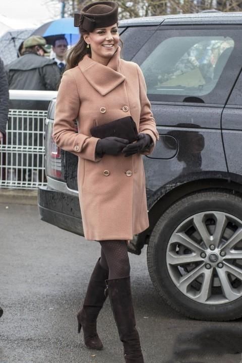 她让凯特王妃成功了摆脱了“土”味!却很少有人认识她