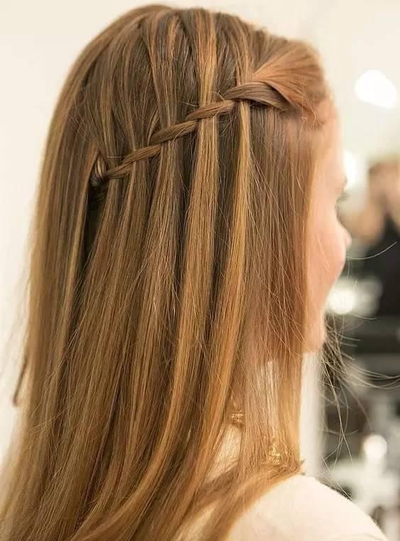 为什么周冬雨、郑爽、娜扎都要剪短发?这些照片给出了答案...