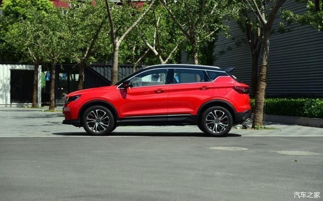  『车型』年轻人都喜欢的SUV，四出排气7.9秒破百，仅卖8.88万，年销13万台