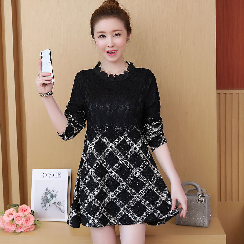 为什么男人都喜欢看女人穿紧身T恤?瞧下图，前凸后翘不失女人味